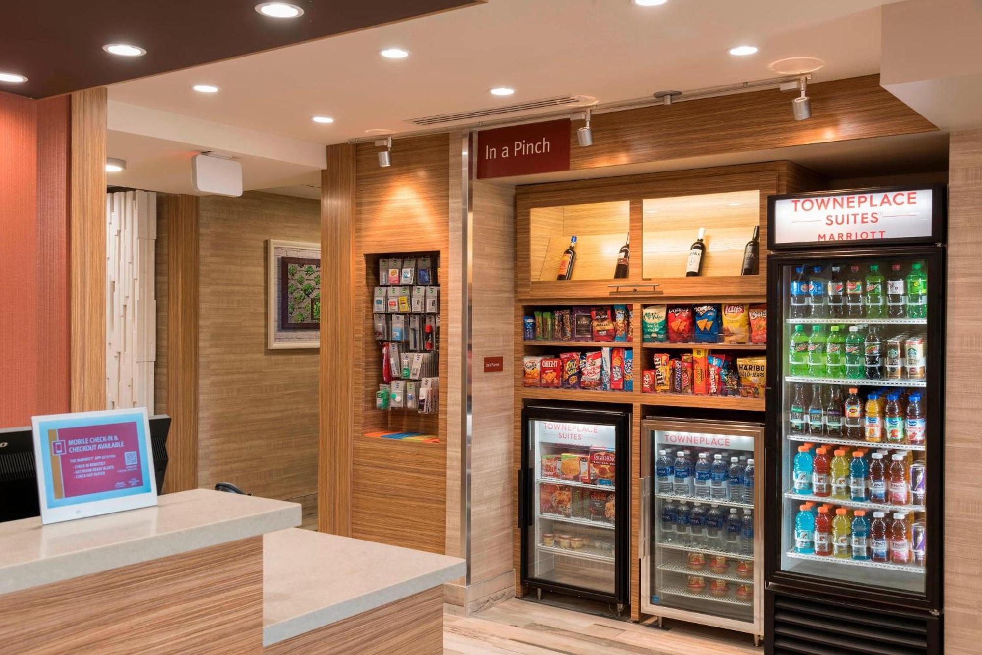 Towneplace Suites By Marriott Ontario-Mansfield Bagian luar foto