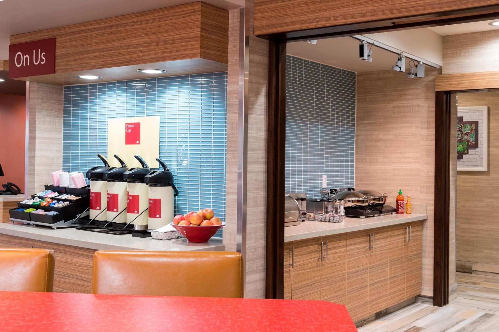Towneplace Suites By Marriott Ontario-Mansfield Bagian luar foto
