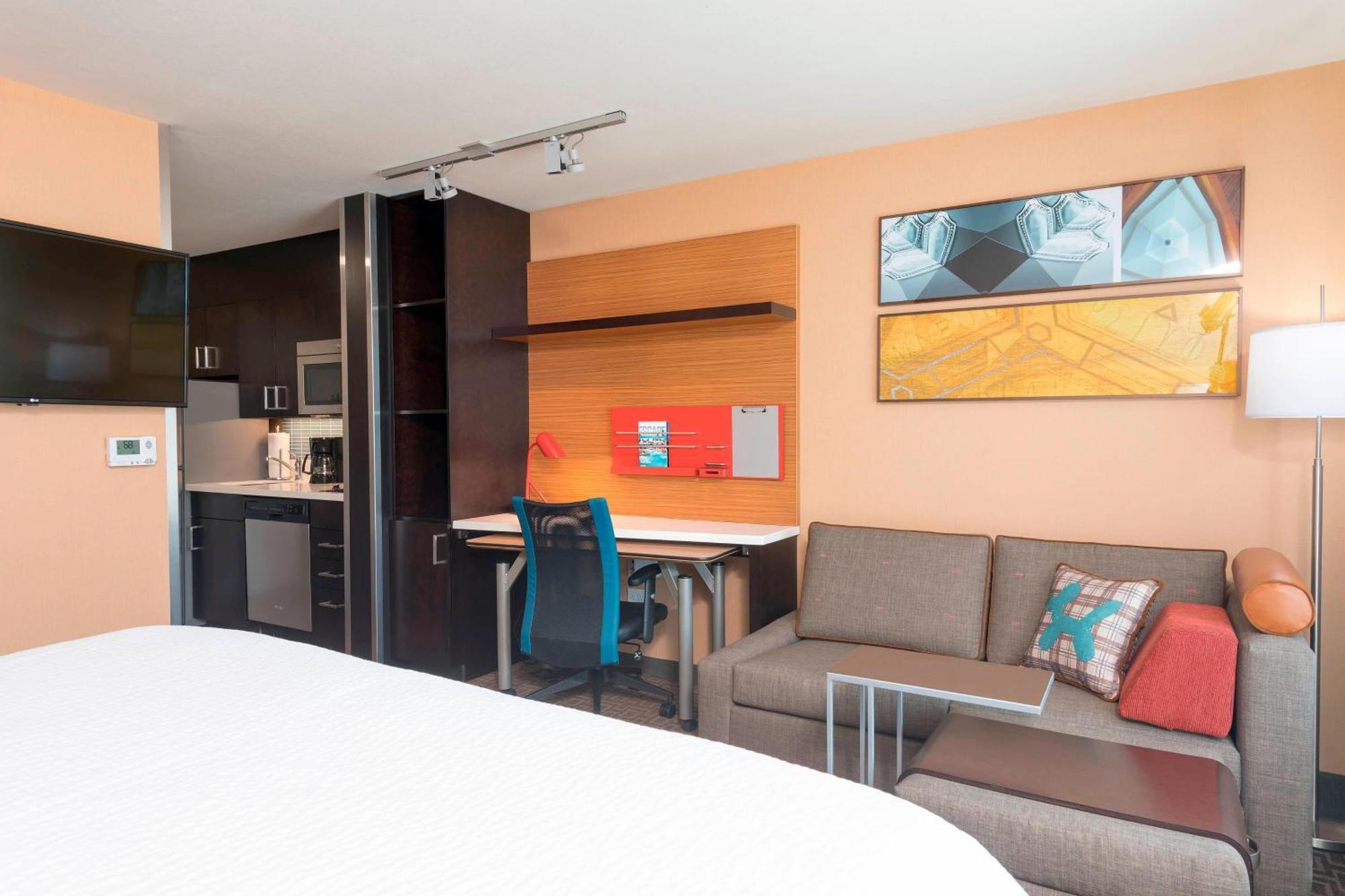 Towneplace Suites By Marriott Ontario-Mansfield Bagian luar foto