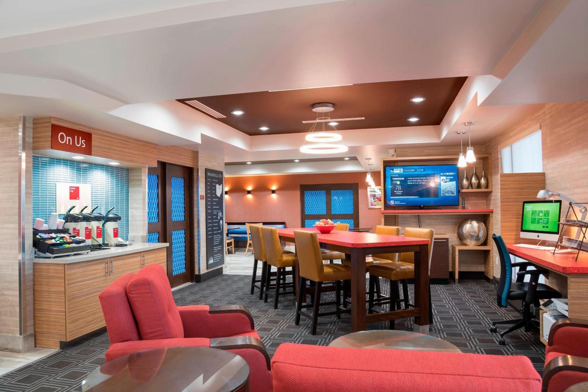 Towneplace Suites By Marriott Ontario-Mansfield Bagian luar foto